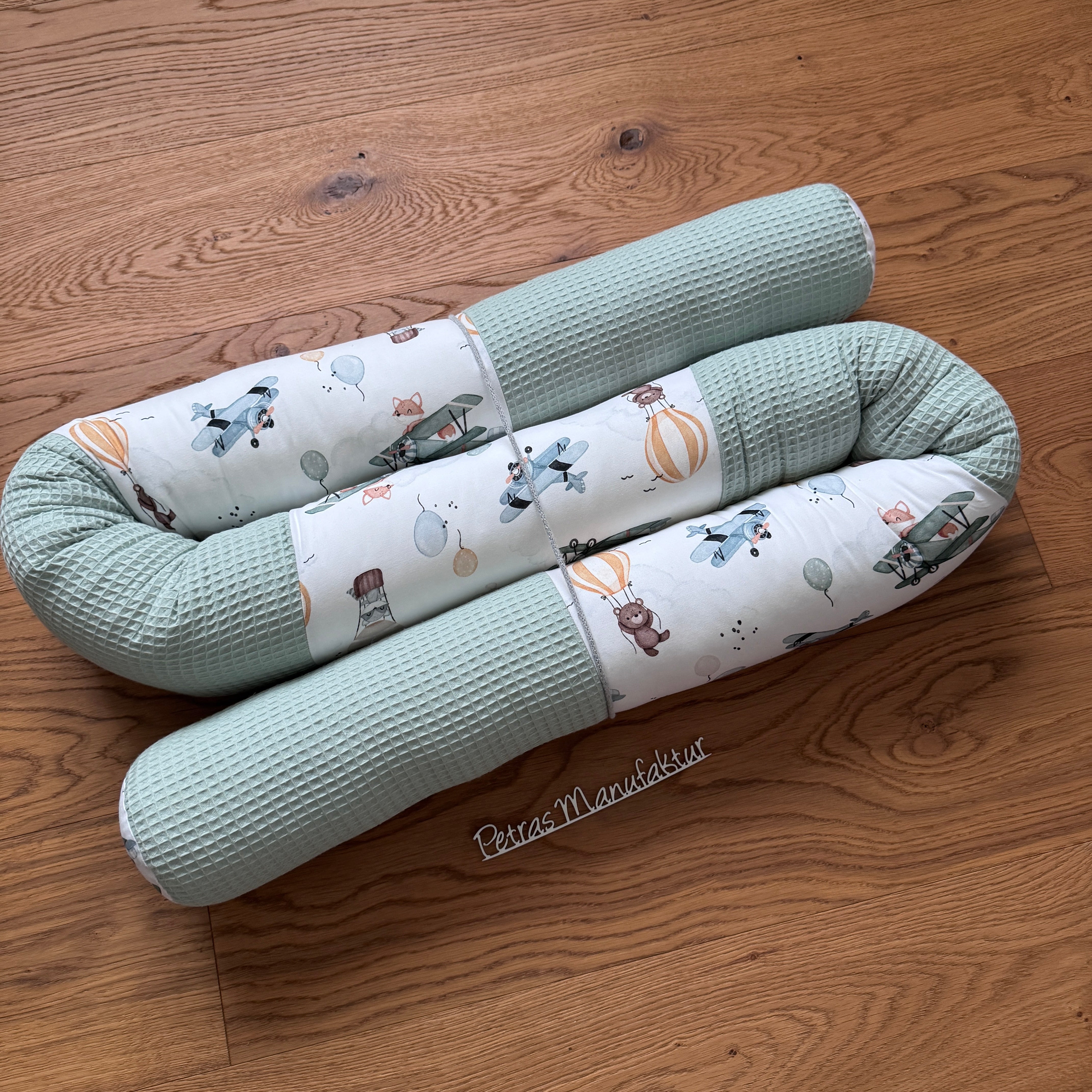Bettschlange "fliegende Kuscheltiere"